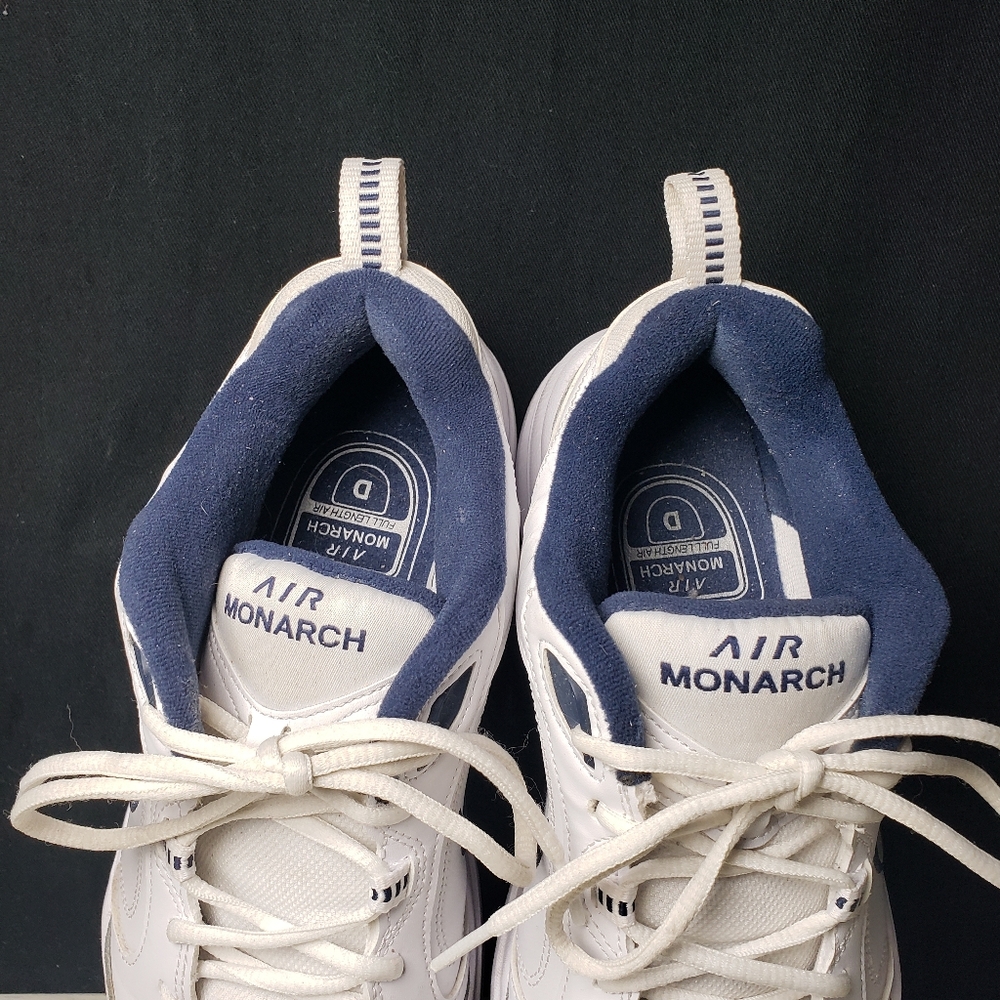 Nike Air Monarch (style 415445-102) in White/ Navy Blue Men's size 10 - Picture 8 of 15